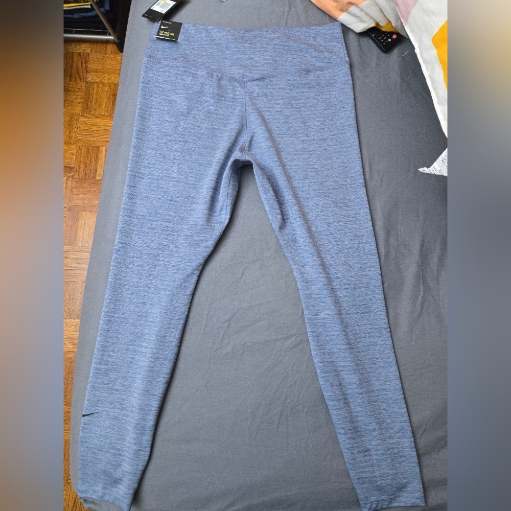 Blue workout nike leggings